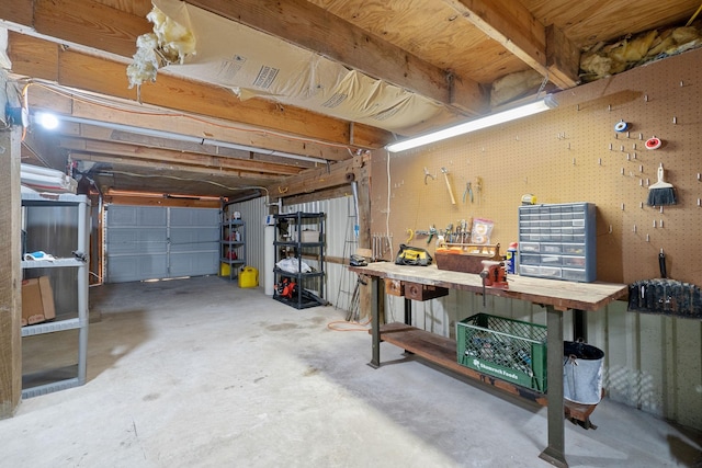1222 Harts Creek Rd, Trinity, TX 75862 - garage with a workshop area
