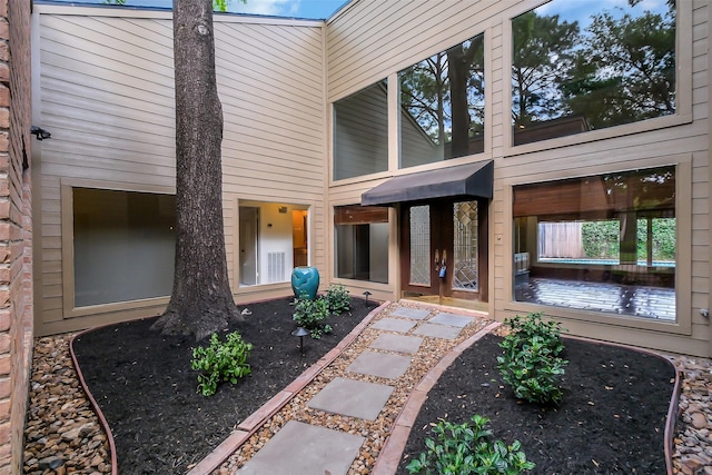 1319 E Brooklake Dr, Houston, TX 77077 - view of exterior entry