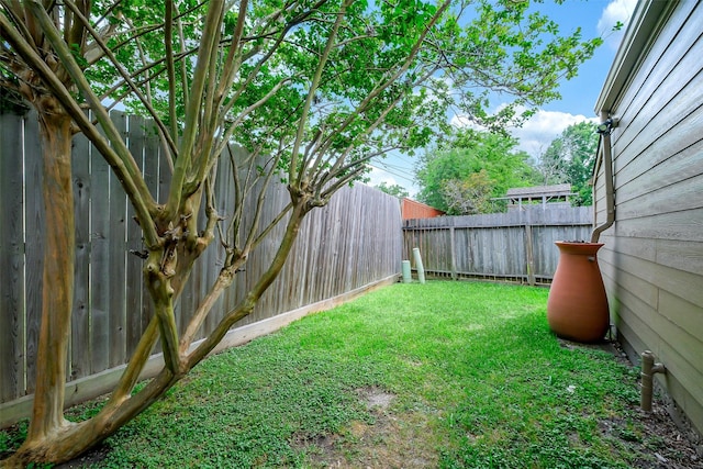 1319 E Brooklake Dr, Houston, TX 77077 - view of yard with a fenced backyard