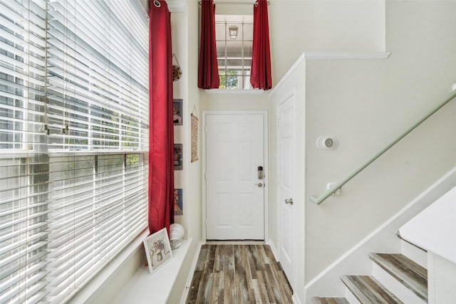 38 Wineberry Pl, The Woodlands, TX 77382 - entryway featuring wood finished floors