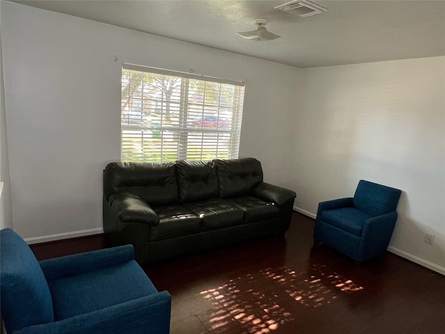 19334 Little Pine Ln, Katy, TX 77449 - living room featuring visible vents and baseboards