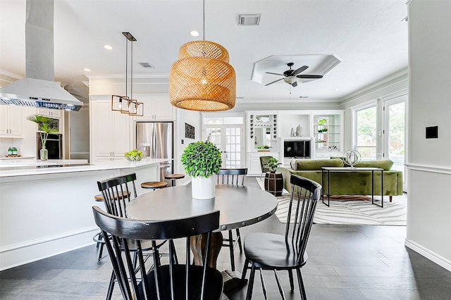 dining area with ceiling fan, ornamental molding, baseboards, and recessed lighting