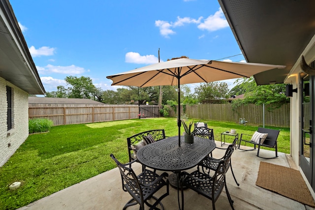 5301 Nina Lee Ln, Houston, TX 77092 - view of patio with outdoor dining area