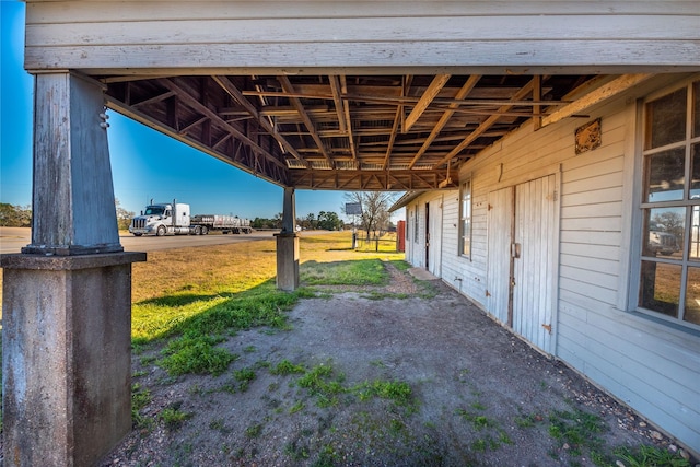5606 S US Highway 77, Warda, TX 78960 - view of yard