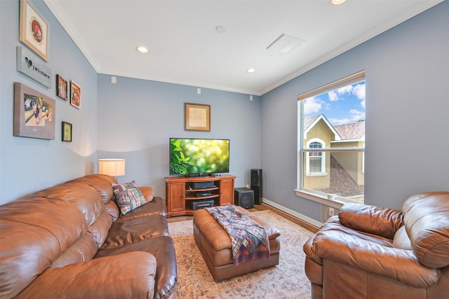 314 Del Monte Dr, Friendswood, TX 77546 - living area with baseboards, wood finished floors, recessed lighting, and crown molding