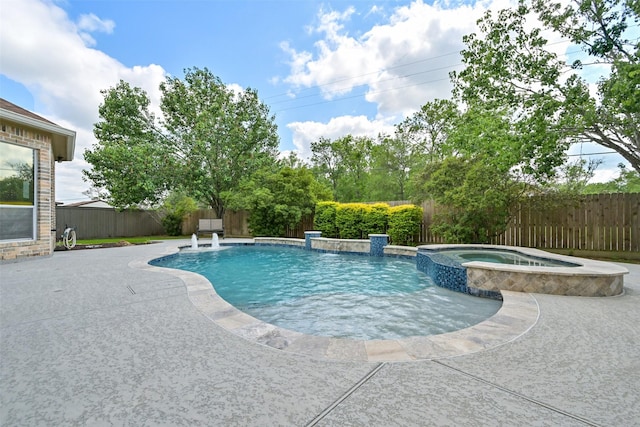 314 Del Monte Dr, Friendswood, TX 77546 - view of pool featuring a pool with connected hot tub, a patio, and a fenced backyard