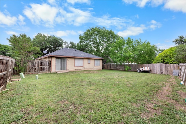 2403 Lendall Ln, Austin, TX 78744 - view of yard featuring a fenced backyard