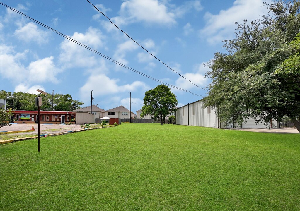 0000 N Broadway St, La Porte, TX 77571
