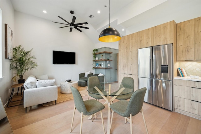dining area featuring ceiling fan, light wood finished floors, visible vents, and recessed lighting
