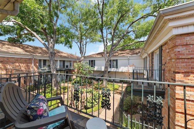 3400 Timmons Ln Unit 68, Houston, TX 77027 - view of balcony