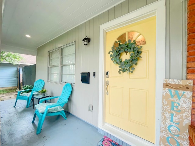 8423 Glen Valley Dr, Houston, TX 77061 - entrance to property with a porch