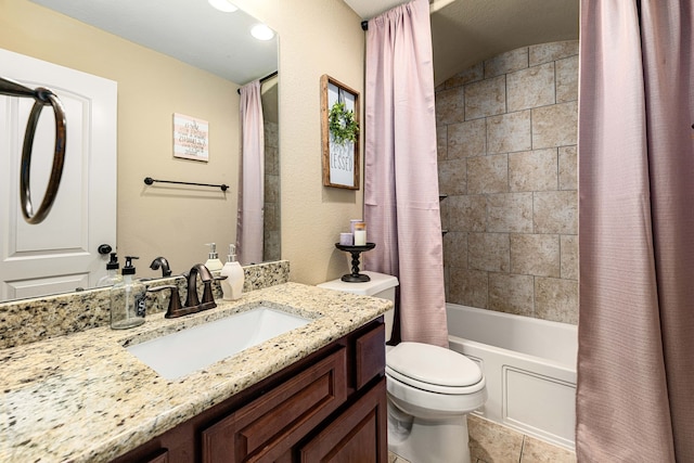 full bathroom featuring shower / tub combo with curtain, vanity, and toilet