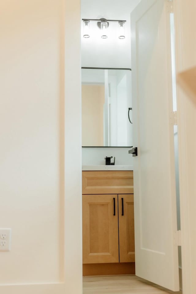 2711 Delano St, Houston, TX 77004 - bathroom featuring vanity