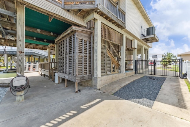 1339 Outrigger, Tiki Island, TX 77554 - photo 32