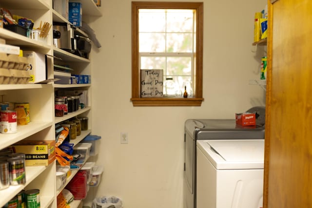 1867 Fm 2423, Grapeland, TX 75844 - clothes washing area with washer and dryer and laundry area