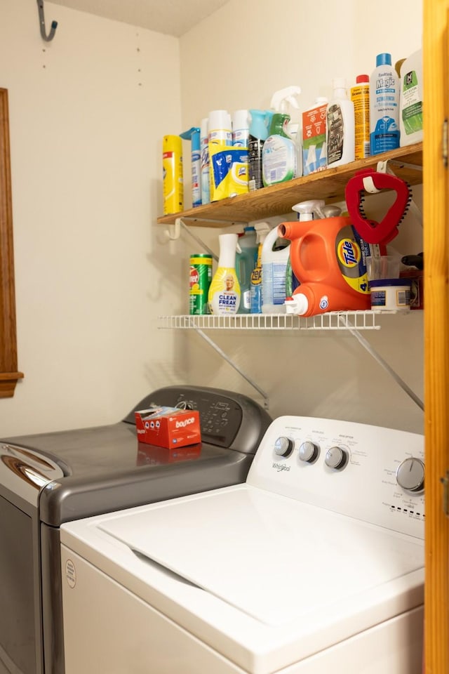 1867 Fm 2423, Grapeland, TX 75844 - laundry room featuring washer and clothes dryer and laundry area