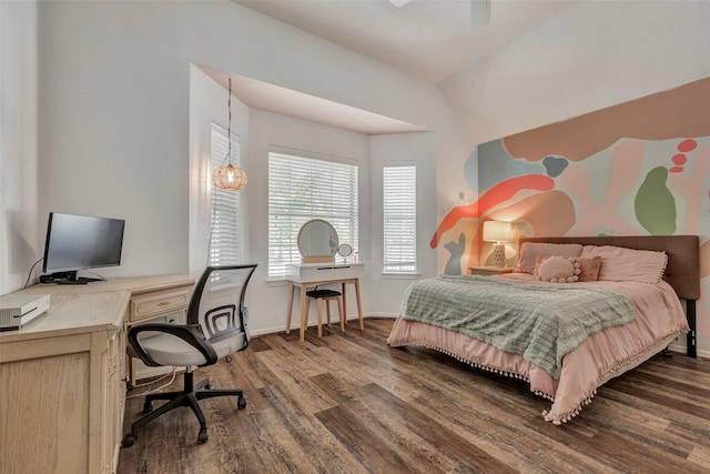 6919 S Gold River Cir, Missouri City, TX 77459 - bedroom featuring vaulted ceiling, a ceiling fan, wood finished floors, and baseboards