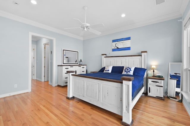 1207 N Shore Dr, Clear Lake Shores, TX 77565 - bedroom with ornamental molding, recessed lighting, light wood-style flooring, baseboards, and a ceiling fan