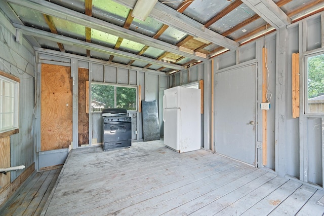 1823 Mandrill Ln, Houston, TX 77067 - interior space with grilling area