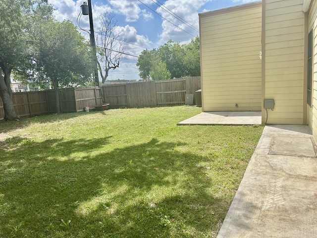 11115 Oakcenter Dr, Houston, TX 77072 - view of yard with a patio area