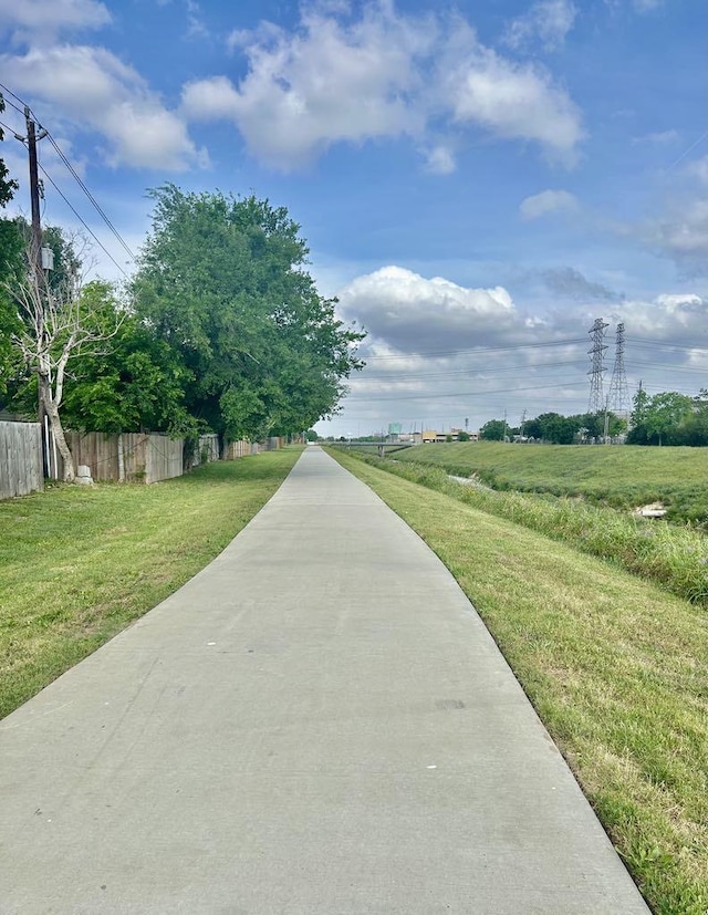 11115 Oakcenter Dr, Houston, TX 77072 - view of road