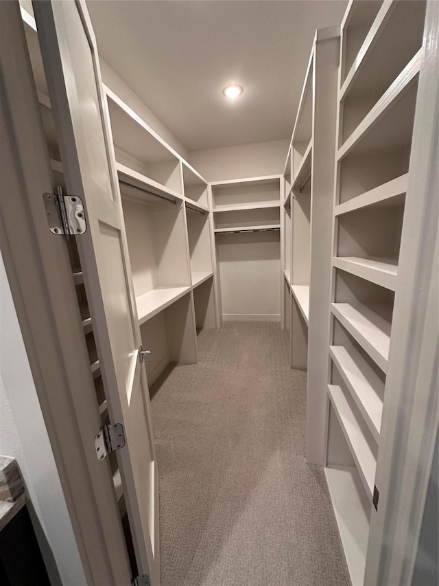 2409 Webster St, Houston, TX 77003 - spacious closet featuring light carpet