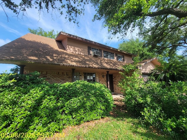 1601 15th St N, Texas City, TX 77590 - traditional home featuring brick siding