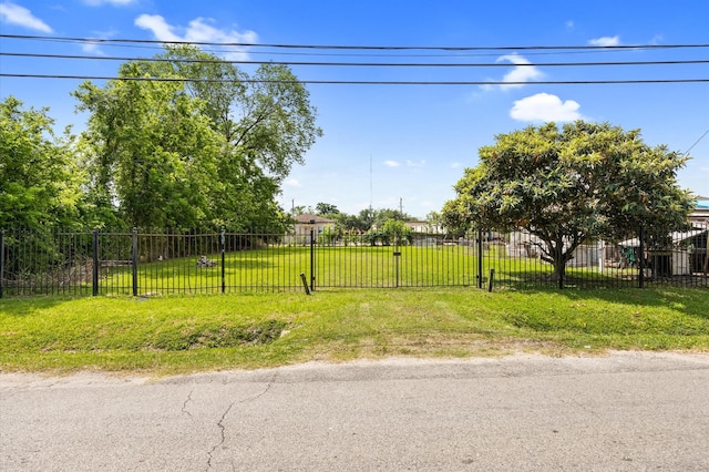 210 Van Molan St, Houston, TX 77022