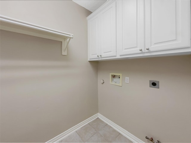 12620 Briar Patch Rd, Houston, TX 77077 - laundry room featuring baseboards, electric dryer hookup, hookup for a washing machine, and hookup for a gas dryer