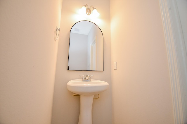 3911 Fallsbrook Ct, Sugar Land, TX 77479 - view of bathroom