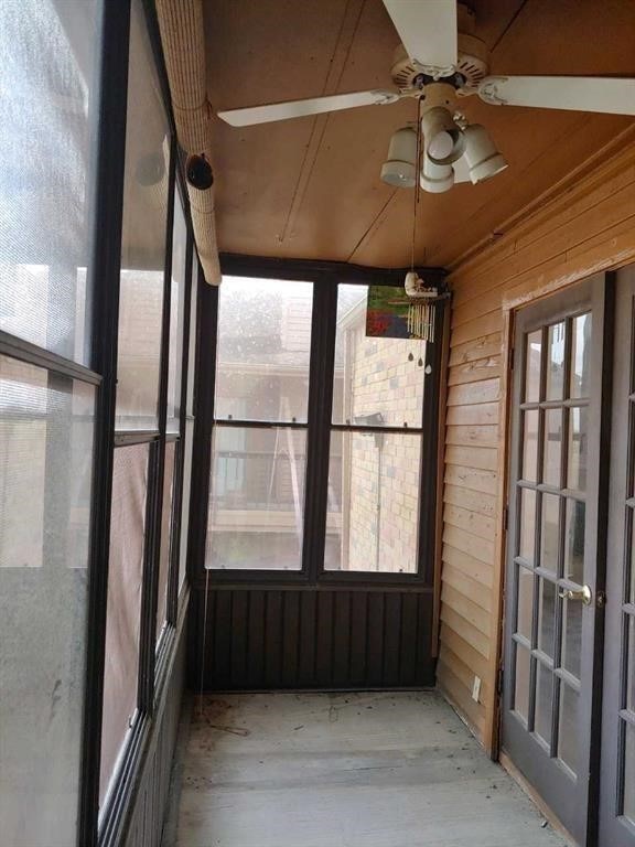 10555 Turtlewood Ct Unit 607, Houston, TX 77072 - view of unfurnished sunroom