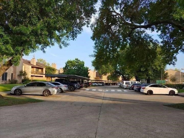 10555 Turtlewood Ct Unit 607, Houston, TX 77072 - view of partially covered parking lot
