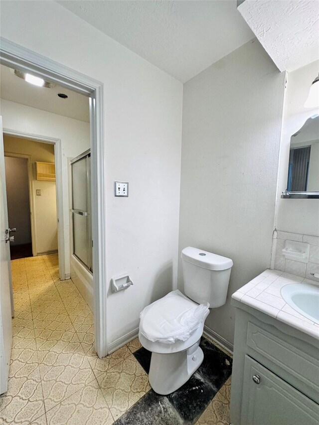597 County Road 605, Angleton, TX 77515 - full bathroom featuring an enclosed shower and vanity