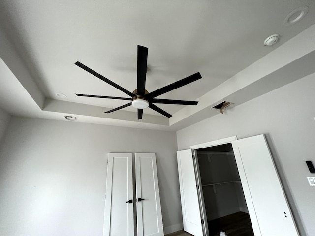 6405 Sidney St, Houston, TX 77021 - interior details featuring ceiling fan
