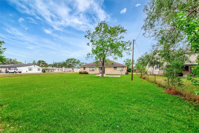 1419 Avenue Ave E, Danbury, TX 77534 - view of yard