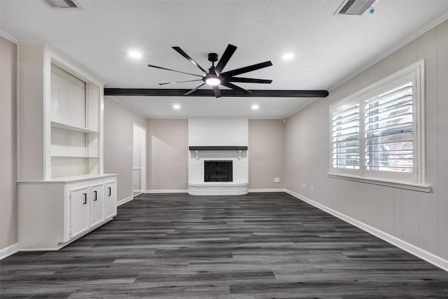 unfurnished living room featuring dark wood finished floors, baseboards, visible vents, recessed lighting, and a ceiling fan