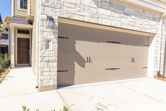 5546 Sallow Bay Ln, Fulshear, TX 77441 - garage with concrete driveway