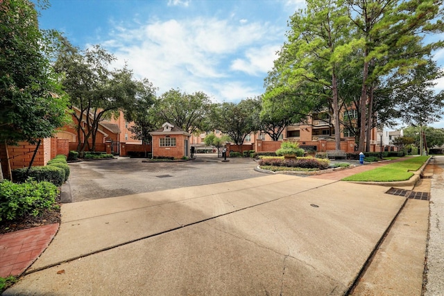 2111 Welch St Unit A219, Houston, TX 77019 - exterior space with fence
