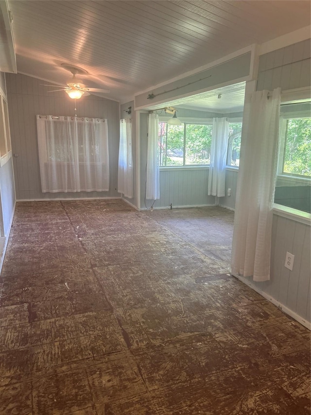 381 Lakeshore Dr, Cleveland, TX 77327 - spare room with ceiling fan