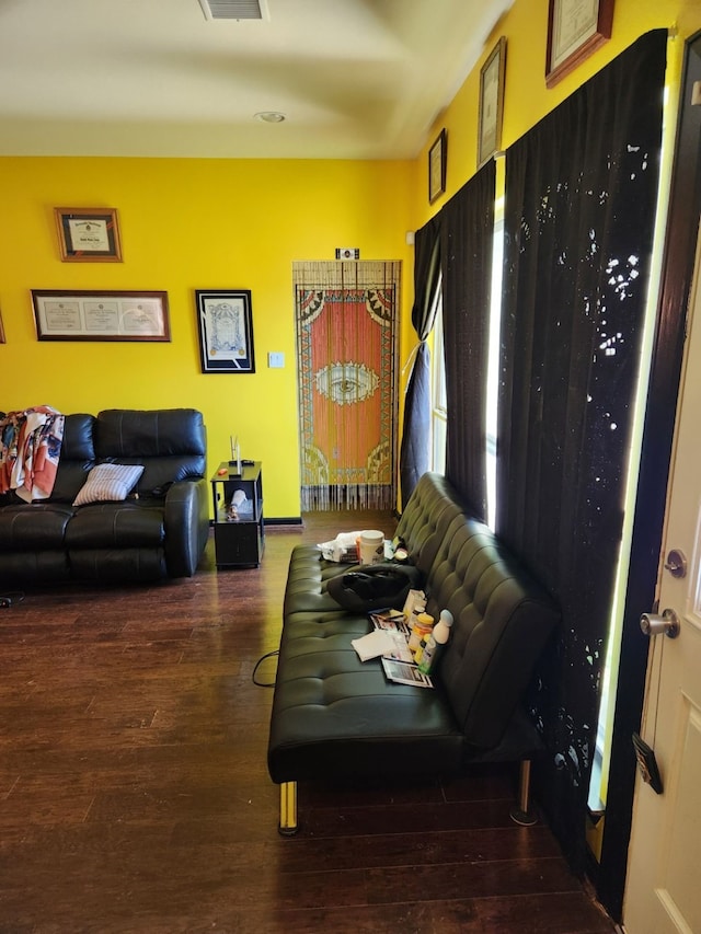 4212 Knoxville St, Houston, TX 77051 - living area featuring visible vents and hardwood / wood-style flooring