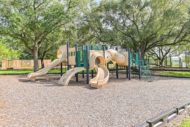 4206 Willow Hill Dr, Seabrook, TX 77586 - communal playground featuring fence