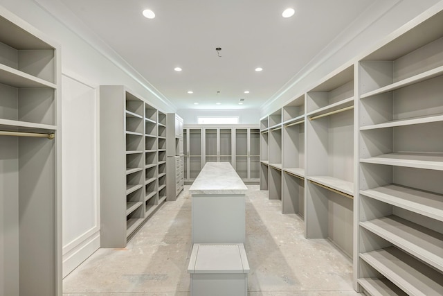5517 Sturbridge Dr, Houston, TX 77056 - view of spacious closet