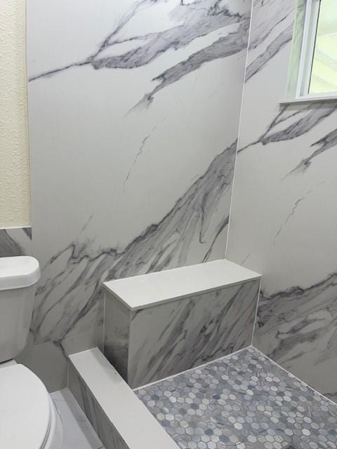 11411 Meadow Joy Dr, Houston, TX 77089 - full bath featuring toilet