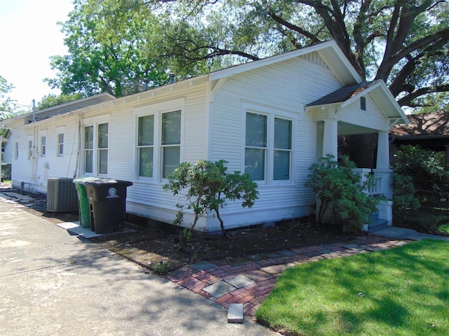 4620 Oak Ridge St, Houston, TX 77009 - view of home's exterior featuring central AC unit
