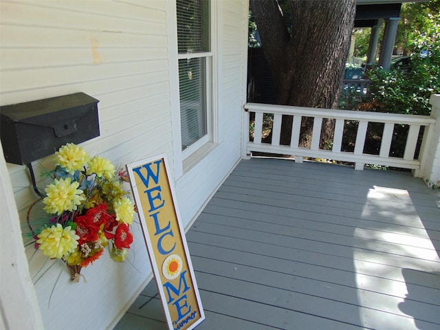 4620 Oak Ridge St, Houston, TX 77009 - view of deck