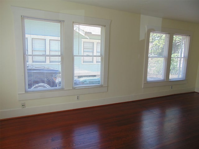 4620 Oak Ridge St, Houston, TX 77009 - unfurnished room featuring dark wood-type flooring and baseboards