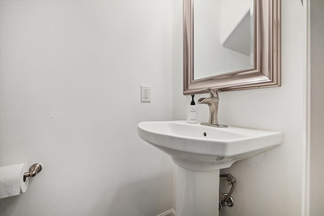 2842 Briarhurst Park, Houston, TX 77057 - view of bathroom