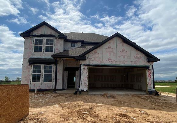 view of front of home with an attached garage