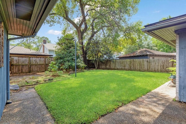 1330 Saxony Ln, Houston, TX 77058 - view of yard featuring a fenced backyard