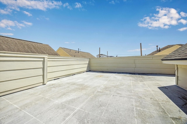 5308 Larkin St Unit B, Houston, TX 77007 - view of patio / terrace featuring fence